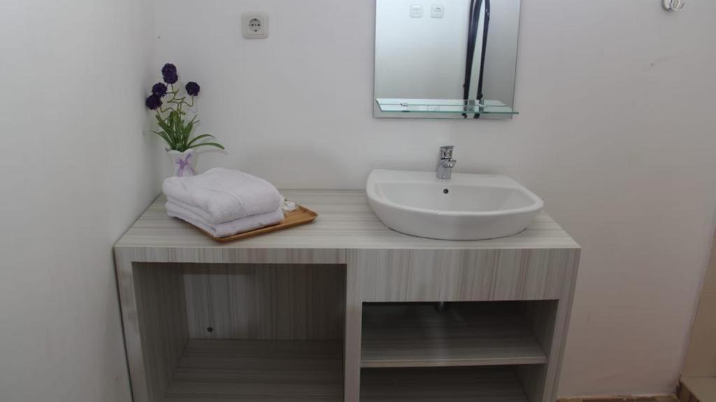 Granada Inn Palu Ngoại thất bức ảnh